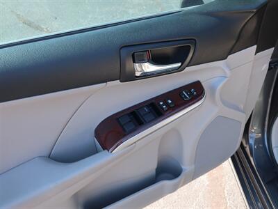 2012 Toyota Camry XLE - Photo 13 - Lakeland, FL 33801