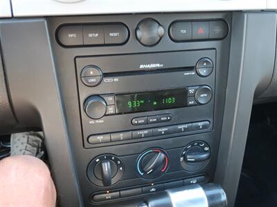 2006 Ford Mustang V6 Premium - Photo 17 - Lakeland, FL 33801