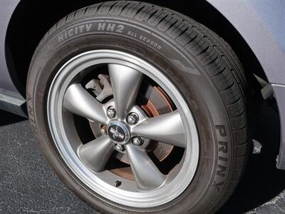 2006 Ford Mustang V6 Premium - Photo 31 - Lakeland, FL 33801