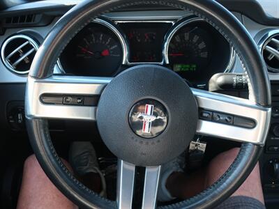 2006 Ford Mustang V6 Premium - Photo 14 - Lakeland, FL 33801