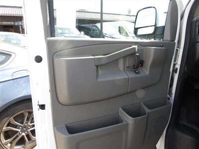 2018 Chevrolet Express Cargo 2500  1-Owner  Low Miles - Photo 13 - Los Angeles, CA 90019