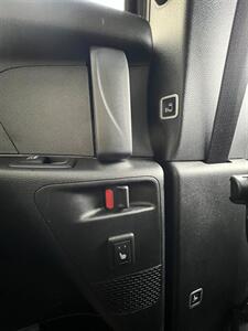 2025 Chrysler Pacifica Limited   - Photo 25 - Macomb, IL 61455