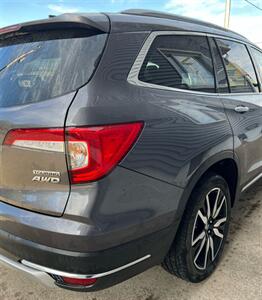 2022 Honda Pilot Touring   - Photo 8 - Macomb, IL 61455