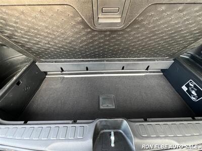 2022 Honda Pilot Touring   - Photo 16 - Macomb, IL 61455