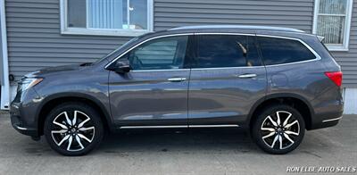 2022 Honda Pilot Touring   - Photo 3 - Macomb, IL 61455