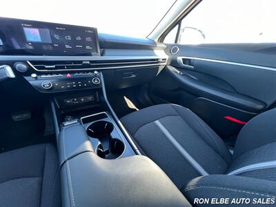 2025 Hyundai SONATA SEL   - Photo 19 - Macomb, IL 61455