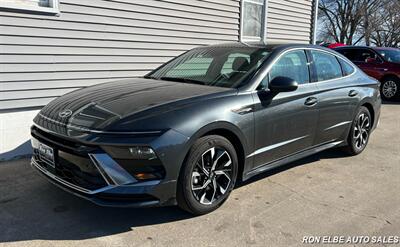 2025 Hyundai SONATA SEL   - Photo 2 - Macomb, IL 61455