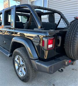 2021 Jeep Wrangler Unlimited Sahara   - Photo 9 - Macomb, IL 61455