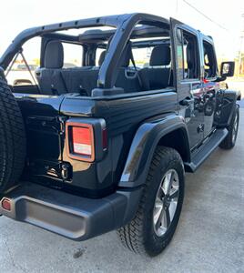 2021 Jeep Wrangler Unlimited Sahara   - Photo 7 - Macomb, IL 61455