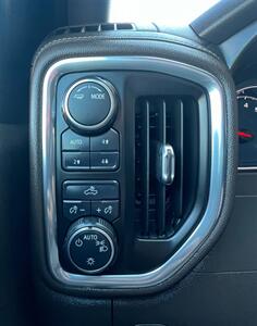 2021 Chevrolet Silverado 1500 LT   - Photo 19 - Macomb, IL 61455