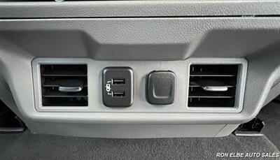 2021 Chevrolet Silverado 1500 LT   - Photo 15 - Macomb, IL 61455