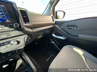 2023 Nissan Frontier SV   - Photo 29 - Macomb, IL 61455