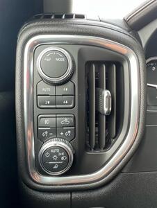 2020 GMC Sierra 2500HD Denali - Photo 23 - Macomb, IL 61455