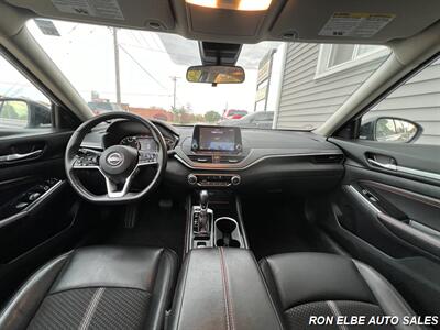 2023 Nissan Altima 2.5 SR   - Photo 14 - Macomb, IL 61455