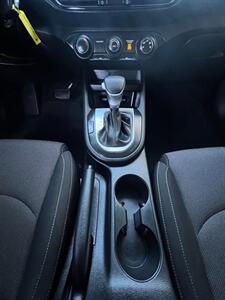 2023 Kia Forte LXS   - Photo 17 - Macomb, IL 61455