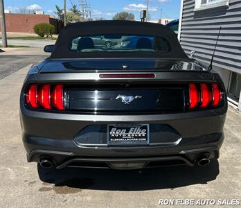 2020 Ford Mustang EcoBoost Premium   - Photo 9 - Macomb, IL 61455