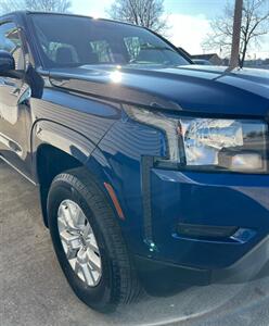 2022 Nissan Frontier SV   - Photo 7 - Macomb, IL 61455