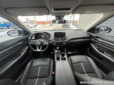 2023 Nissan Altima 2.5 SR   - Photo 17 - Macomb, IL 61455