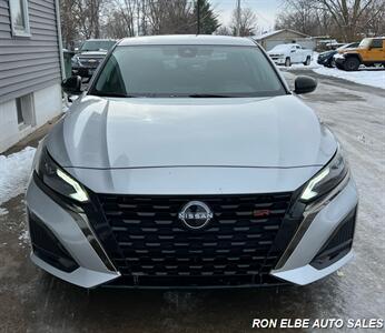 2023 Nissan Altima 2.5 SR   - Photo 6 - Macomb, IL 61455