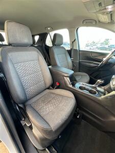 2019 Chevrolet Equinox LT   - Photo 11 - Macomb, IL 61455