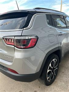 2022 Jeep Compass Limited   - Photo 8 - Macomb, IL 61455