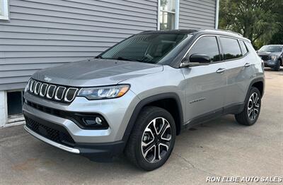 2022 Jeep Compass Limited   - Photo 2 - Macomb, IL 61455