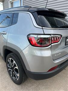2022 Jeep Compass Limited   - Photo 10 - Macomb, IL 61455