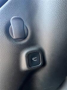 2022 Jeep Compass Altitude   - Photo 16 - Macomb, IL 61455