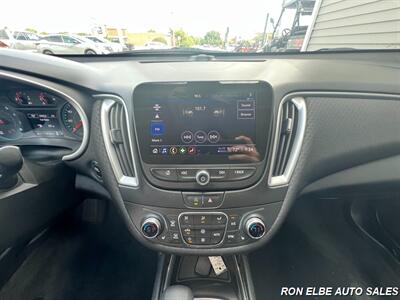 2022 Chevrolet Malibu LT - Photo 19 - Macomb, IL 61455