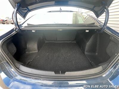 2022 Chevrolet Malibu LT - Photo 14 - Macomb, IL 61455