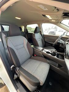 2023 Nissan Rogue SV - Photo 11 - Macomb, IL 61455