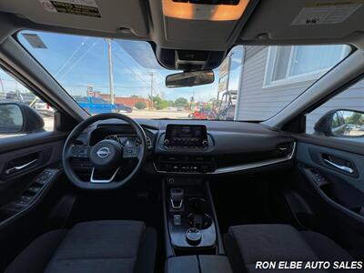 2023 Nissan Rogue SV   - Photo 15 - Macomb, IL 61455