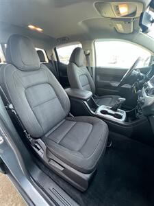 2022 Chevrolet Colorado LT   - Photo 11 - Macomb, IL 61455