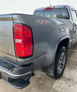 2022 Chevrolet Colorado LT   - Photo 8 - Macomb, IL 61455