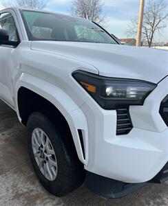 2024 Toyota Tacoma SR - Photo 6 - Macomb, IL 61455