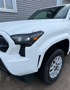 2024 Toyota Tacoma SR - Photo 4 - Macomb, IL 61455