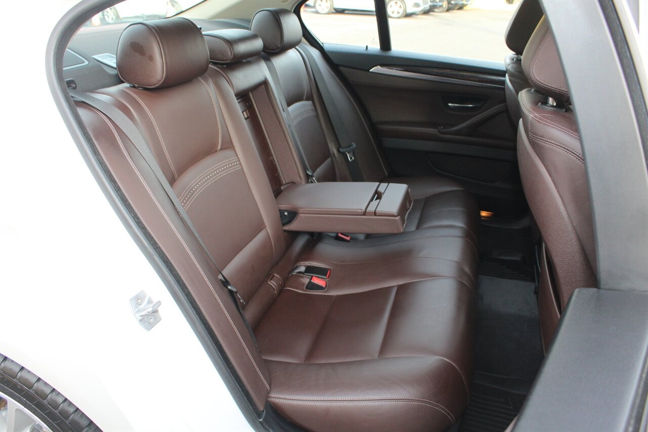 2016 BMW 535i xDrive - Photo 17 - Red Bank, NJ 07701