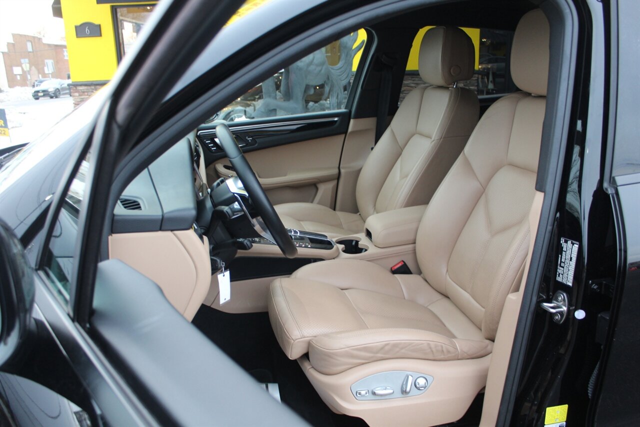2020 Porsche Macan - Photo 13 - Red Bank, NJ 07701