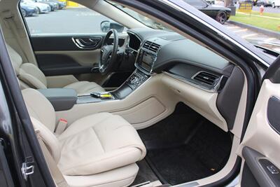 2018 Lincoln Continental Select   - Photo 12 - Red Bank, NJ 07701