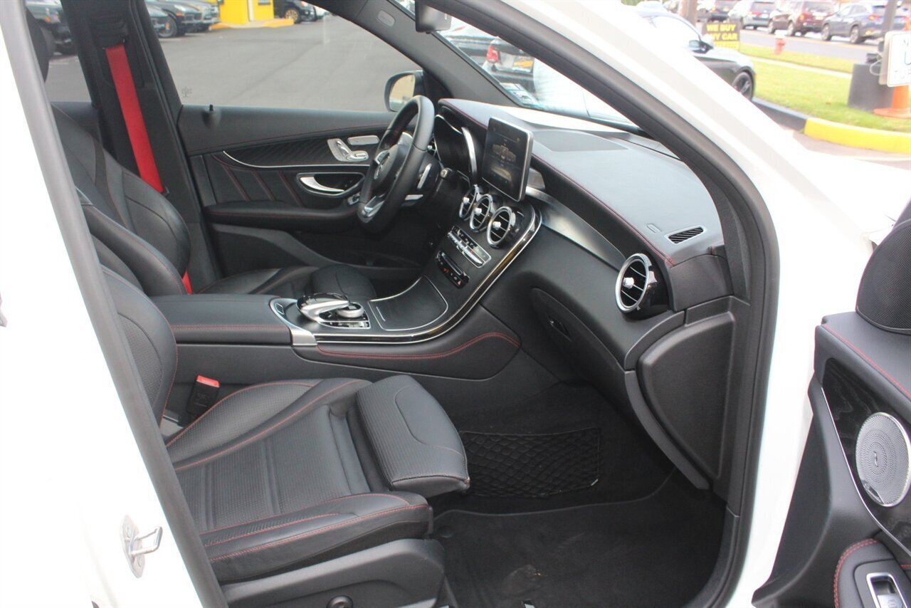 2017 Mercedes-Benz GLC 43 AMG - Photo 15 - Red Bank, NJ 07701