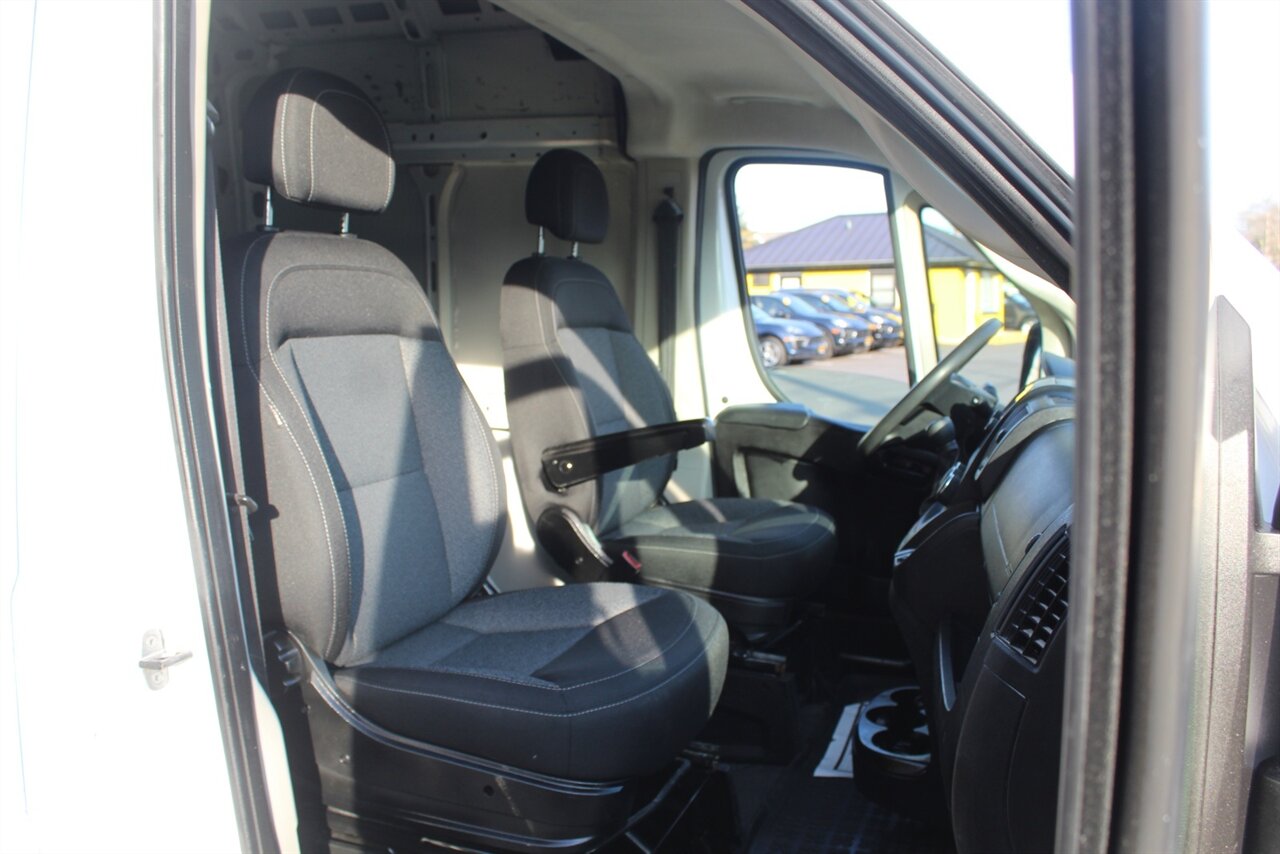 2019 RAM ProMaster 2500 Cargo - Photo 12 - Red Bank, NJ 07701