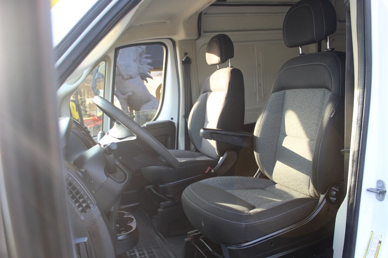 2019 RAM ProMaster 2500 Cargo - Photo 10 - Red Bank, NJ 07701