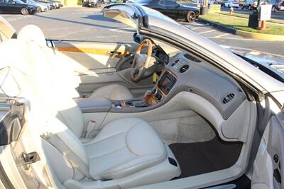 2004 Mercedes-Benz SL 500   - Photo 12 - Red Bank, NJ 07701