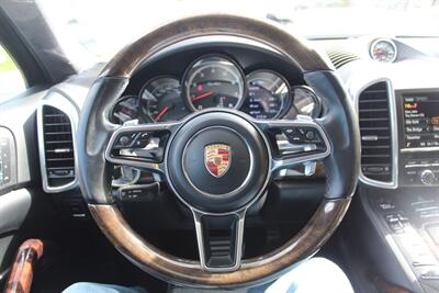 2015 Porsche Cayenne Turbo   - Photo 6 - Red Bank, NJ 07701