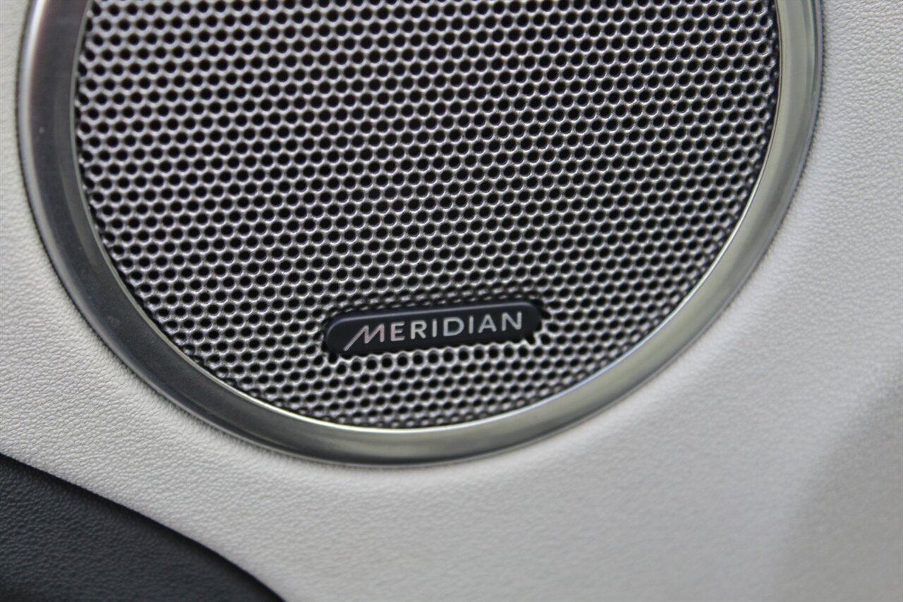 2012 Land Rover Range Rover Evoque Pure Plus - Photo 10 - Red Bank, NJ 07701