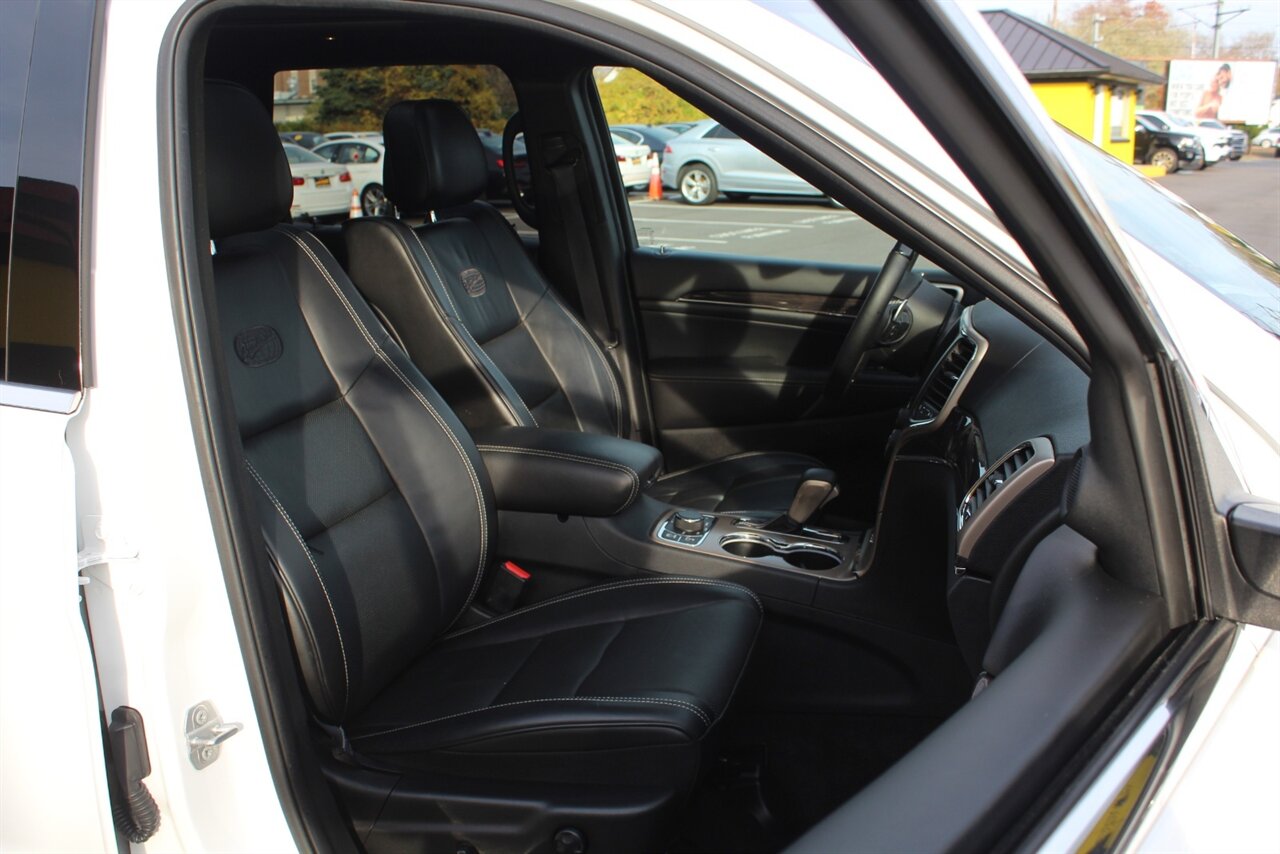 2017 Jeep Grand Cherokee Overland - Photo 15 - Red Bank, NJ 07701