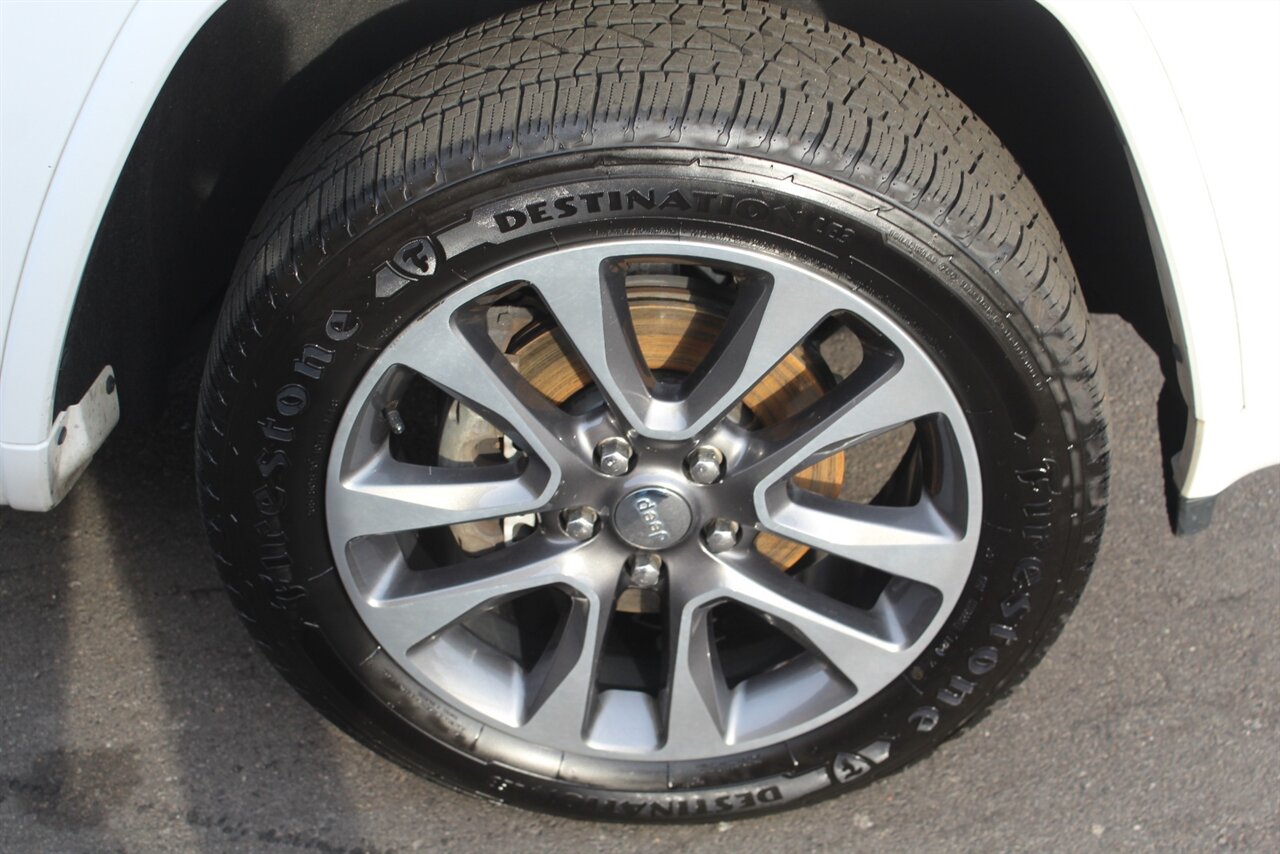 2017 Jeep Grand Cherokee Overland - Photo 27 - Red Bank, NJ 07701