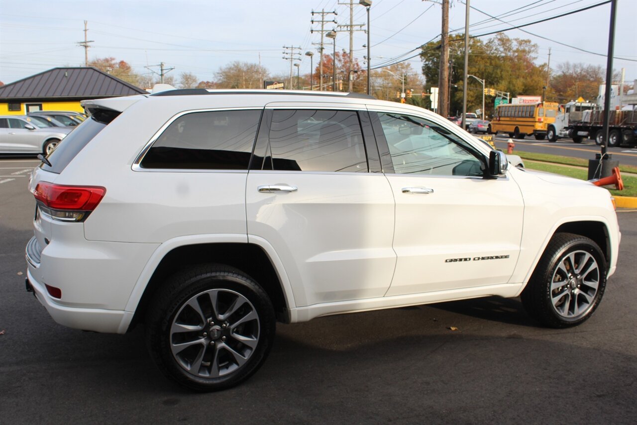 2017 Jeep Grand Cherokee Overland - Photo 25 - Red Bank, NJ 07701