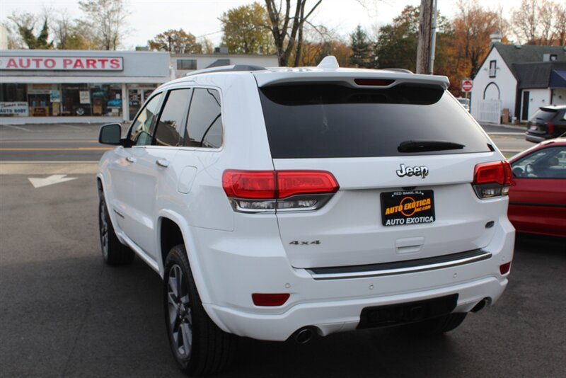 2017 Jeep Grand Cherokee Overland  