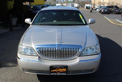 2003 Lincoln Town Car Signature   - Photo 19 - Red Bank, NJ 07701